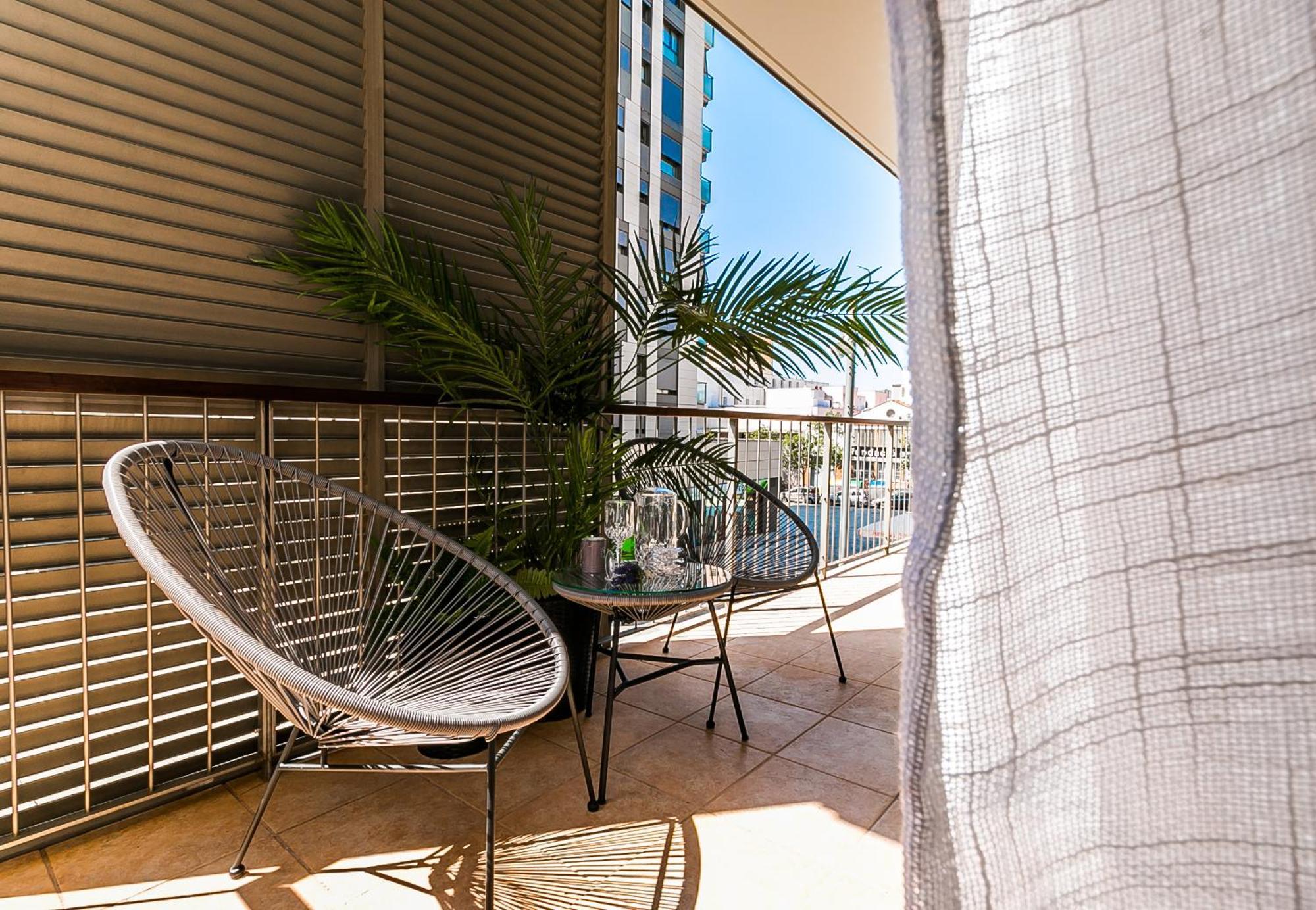 Top Family Apartment By Lofties Terrassa Exteriör bild